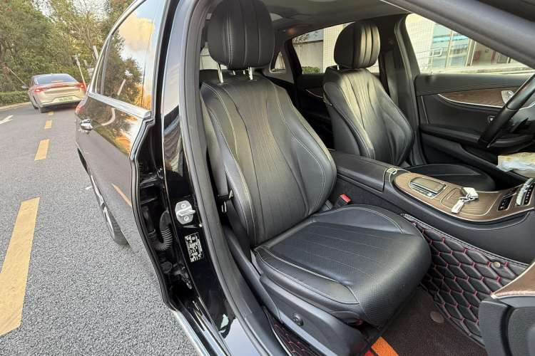 Used Mercedes-Benz E-Class 2019 E 300 L Stylish Model Right Front Seat