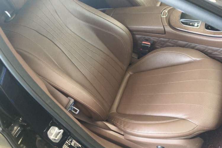Used Mercedes-Benz E-Class 2019 E 300 L Stylish Model Right Front Seat