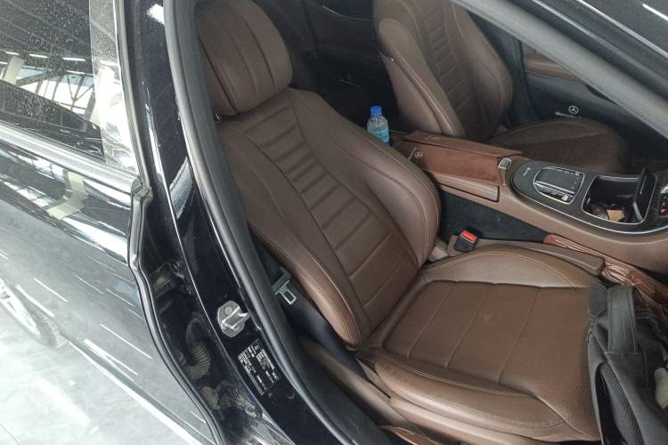 Used Mercedes-Benz E-Class 2019 Restyled E 300 L Sporty and Stylish Edition Right Front Seat