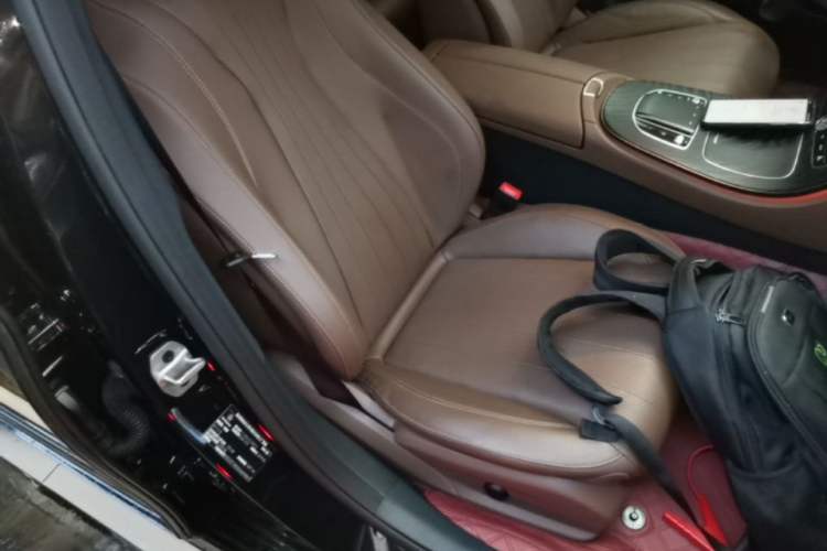 Used Mercedes-Benz E-Class 2019 E 260 Sport Edition Right Front Seat