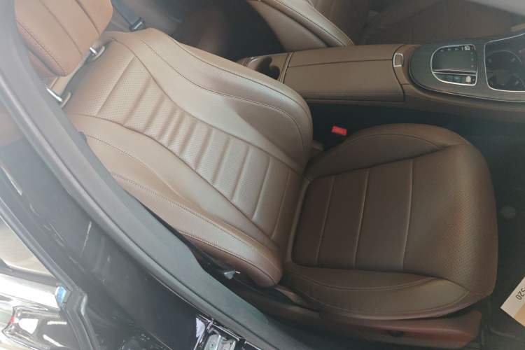 Used Mercedes-Benz E-Class 2019 Restyled E 300 L Sporty and Stylish Edition Right Front Seat