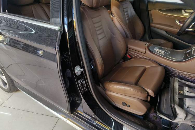 Used Mercedes-Benz E-Class 2019 E 260 L Sport Edition Right Front Seat