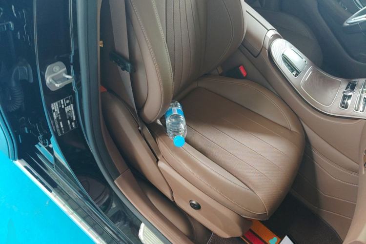 Used Mercedes-Benz E-Class 2019 E 300 L Luxury Model Right Front Seat