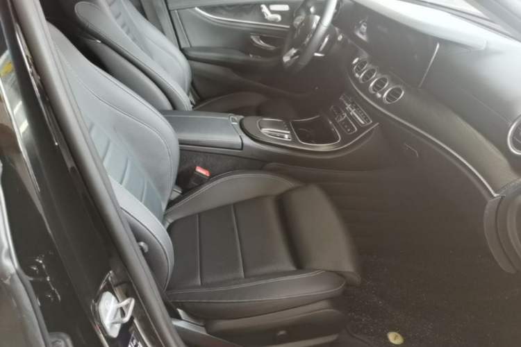 Used Mercedes-Benz E-Class 2019 E 200 L Sport Edition Right Front Seat