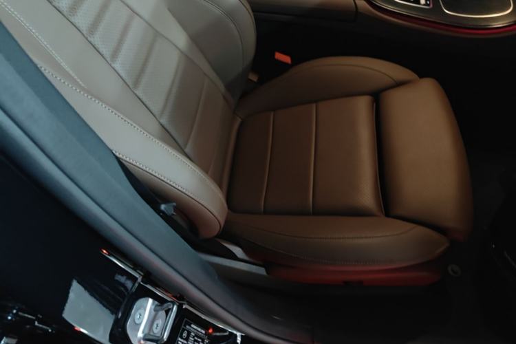 Used Mercedes-Benz E-Class 2019 E 200 L Sport 4MATIC Right Front Seat