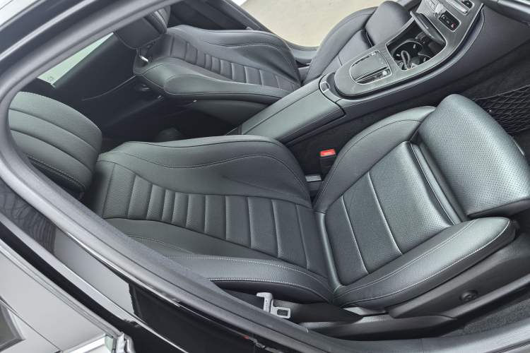 Used Mercedes-Benz E-Class 2019 E 200 L Sport Edition Right Front Seat