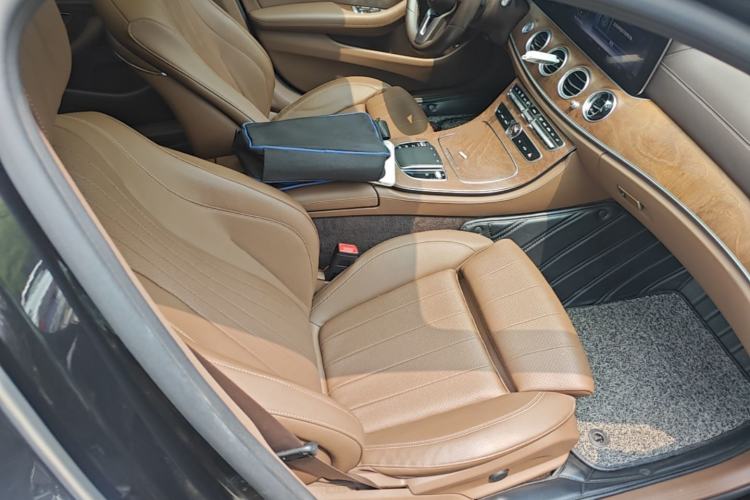 Used Mercedes-Benz E-Class 2019 E 200 L Right Front Seat