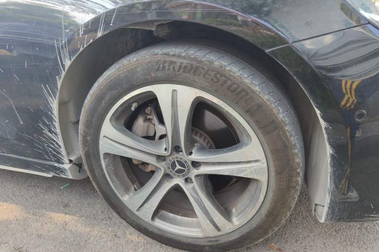 Used Mercedes-Benz E-Class 2019 E 260 L Sport Edition Right Front Wheel Hub