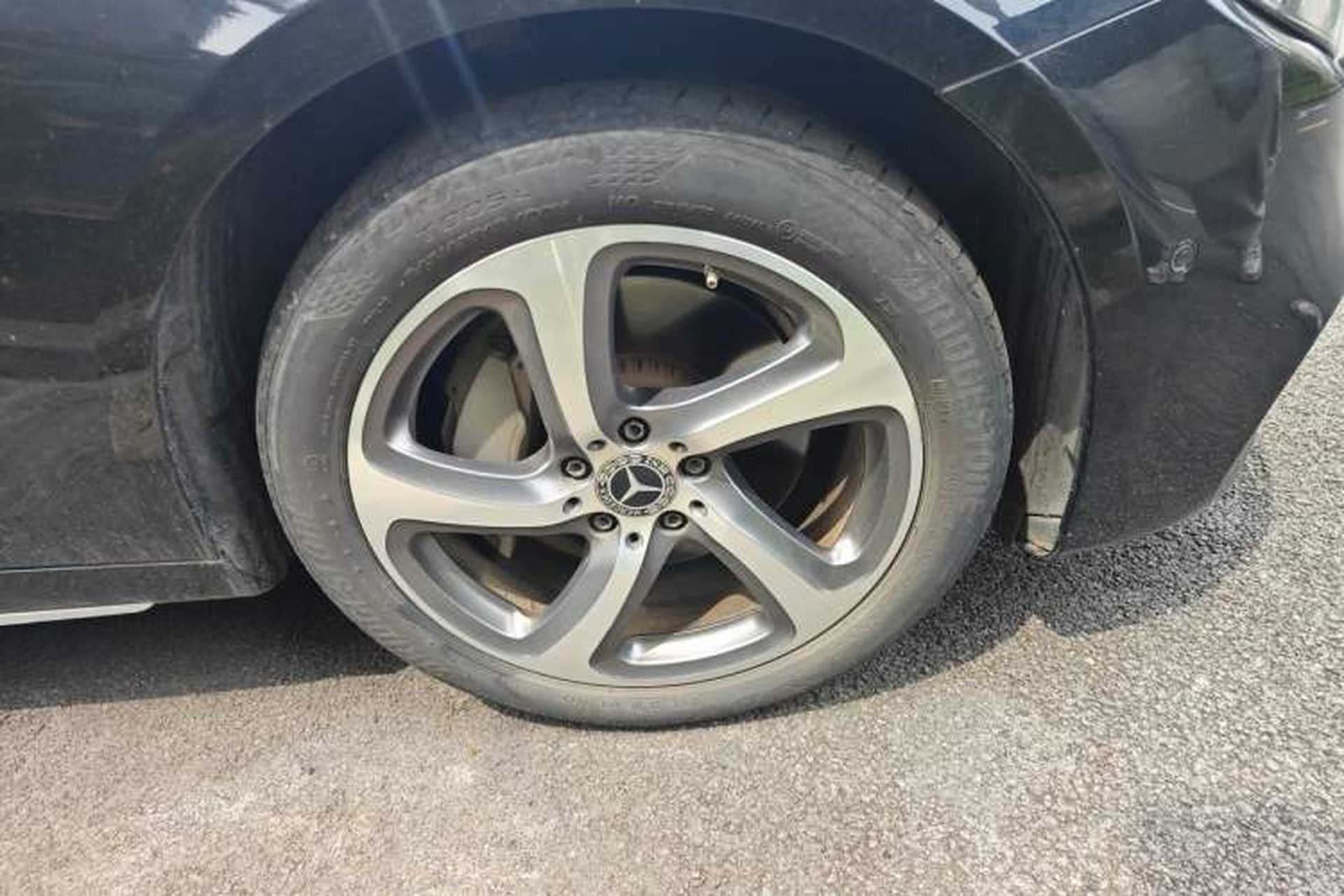 Used Mercedes-Benz E-Class 2019 Restyled E 300 L Sporty and Stylish Edition Right Front Wheel Hub