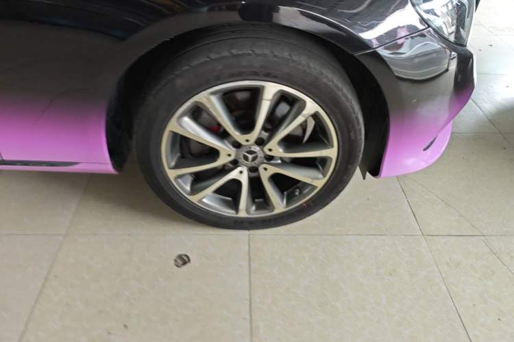 Used Mercedes-Benz E-Class 2019 E 260 L Right Front Wheel Hub