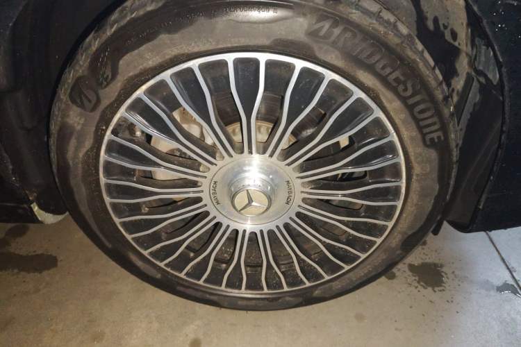 Used Mercedes-Benz E-Class 2019 E 260 L Sport Edition Right Front Wheel Hub