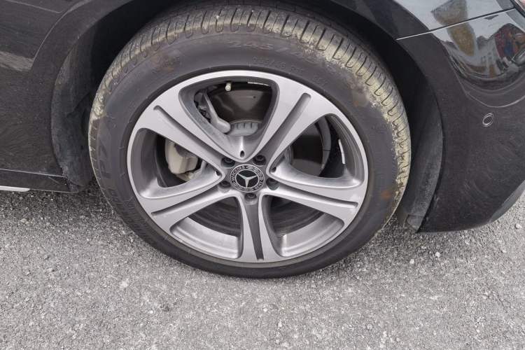 Used Mercedes-Benz E-Class 2019 E 200 L Sport Edition Right Front Wheel Hub