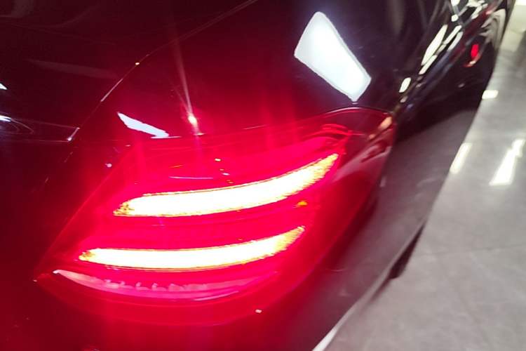 Used Mercedes-Benz E-Class 2019 E 200 L Right Rear Taillight