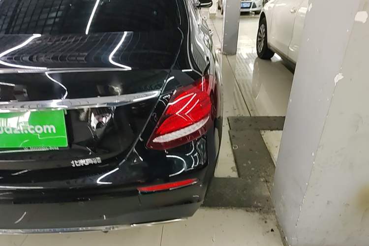 Used Mercedes-Benz E-Class 2019 Restyled E 300 L Sporty and Stylish Edition Right Rear Taillight