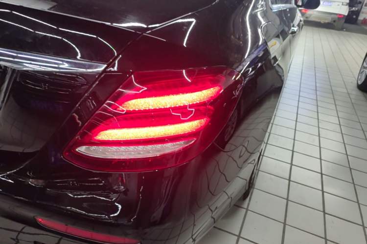 Used Mercedes-Benz E-Class 2019 E 260 L Sport Edition Right Rear Taillight