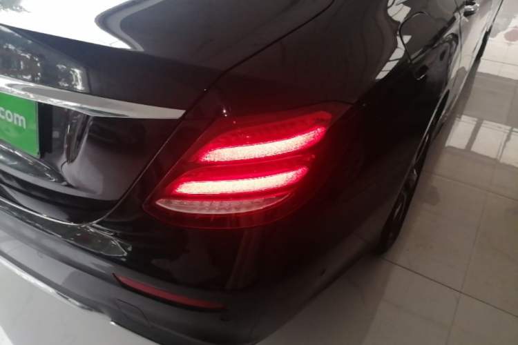 Used Mercedes-Benz E-Class 2019 Restyled E 300 L Sport Luxury Edition Right Rear Taillight