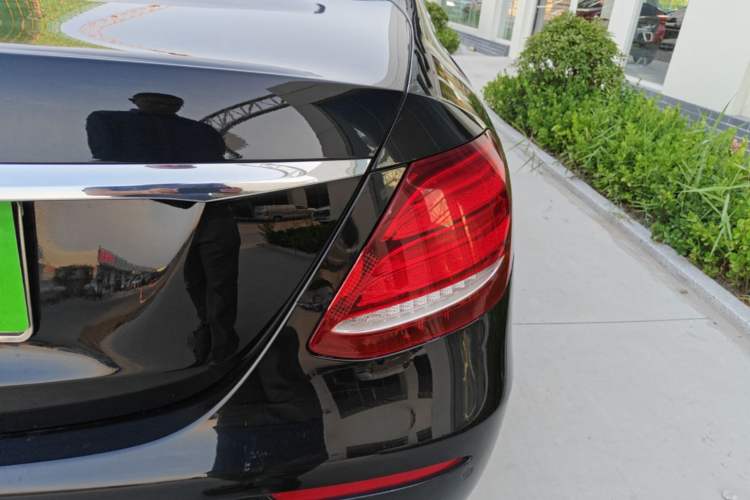 Used Mercedes-Benz E-Class 2019 E 300 L Stylish Model Right Rear Taillight