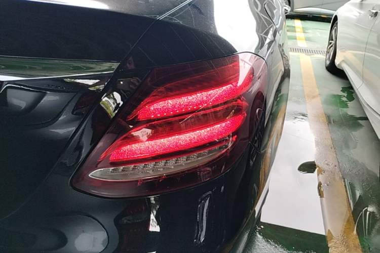 Used Mercedes-Benz E-Class 2019 E 260 L Sport Edition Right Rear Taillight