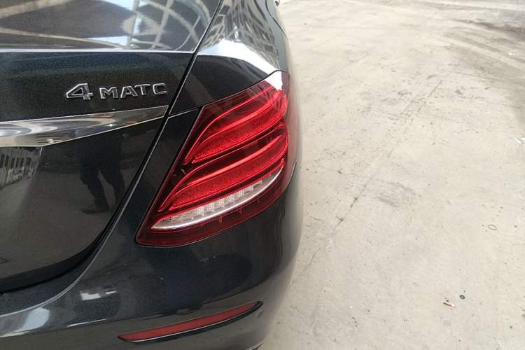 Used Mercedes-Benz E-Class 2019 E 350 L Sport 4MATIC Right Rear Taillight