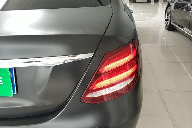 Used Mercedes-Benz E-Class 2019 E 300 L Sporty and Stylish Model Right Rear Taillight