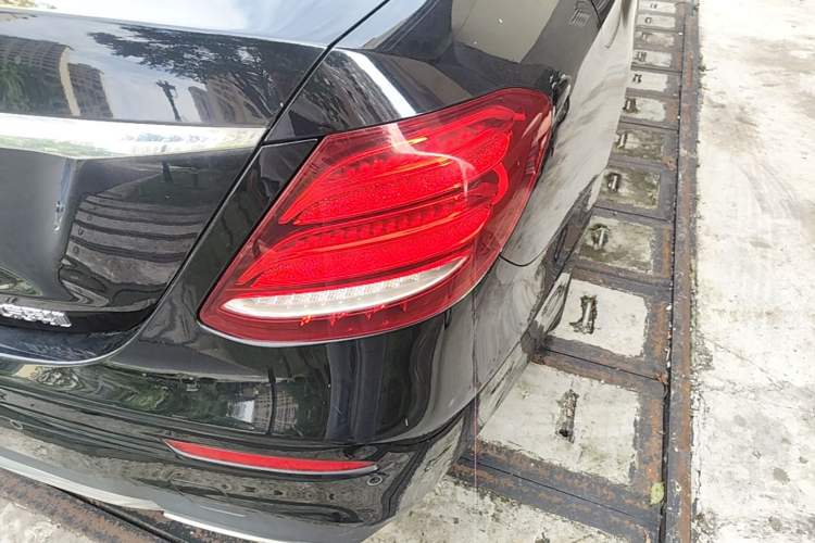 Used Mercedes-Benz E-Class 2019 Restyled E 300 L Sporty and Stylish Edition Right Rear Taillight