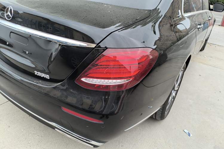 Used Mercedes-Benz E-Class 2019 Restyled E 300 L Luxury Edition Right Rear Taillight