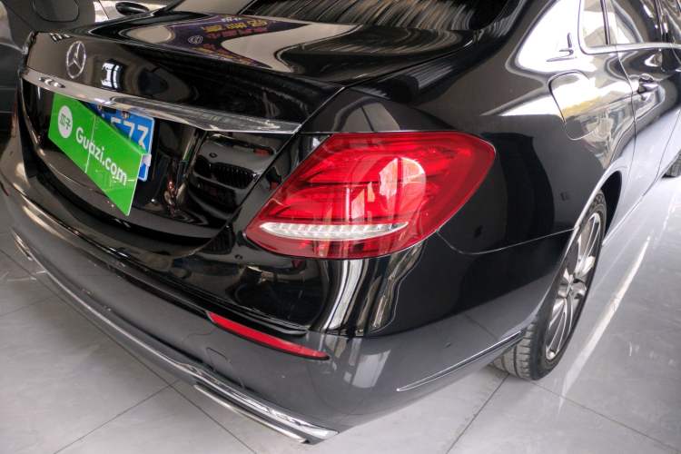 Used Mercedes-Benz E-Class 2019 E 300 L Luxury Model Right Rear Taillight