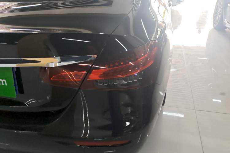 Used Mercedes-Benz E-Class 2019 E 200 L Sport Edition Right Rear Taillight