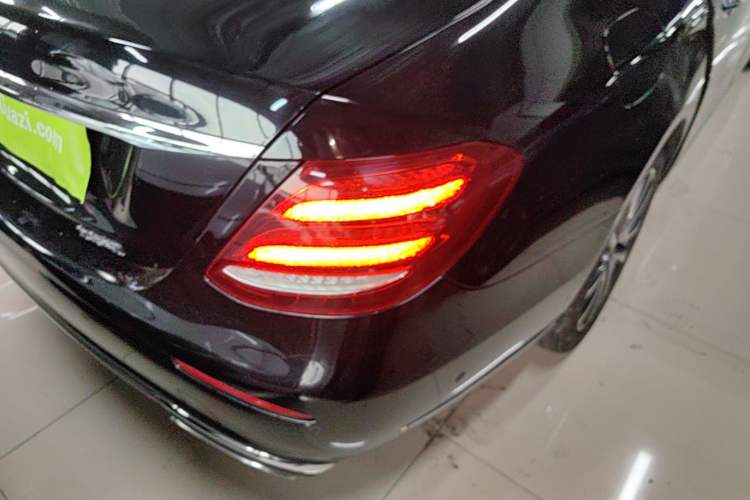 Used Mercedes-Benz E-Class 2019 E 300 L Stylish Model Right Rear Taillight