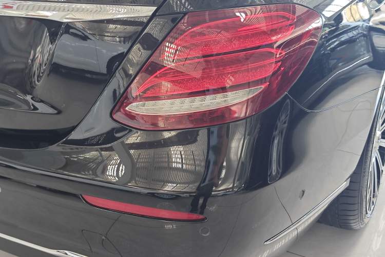 Used Mercedes-Benz E-Class 2019 E 300 L Stylish Model Right Rear Taillight