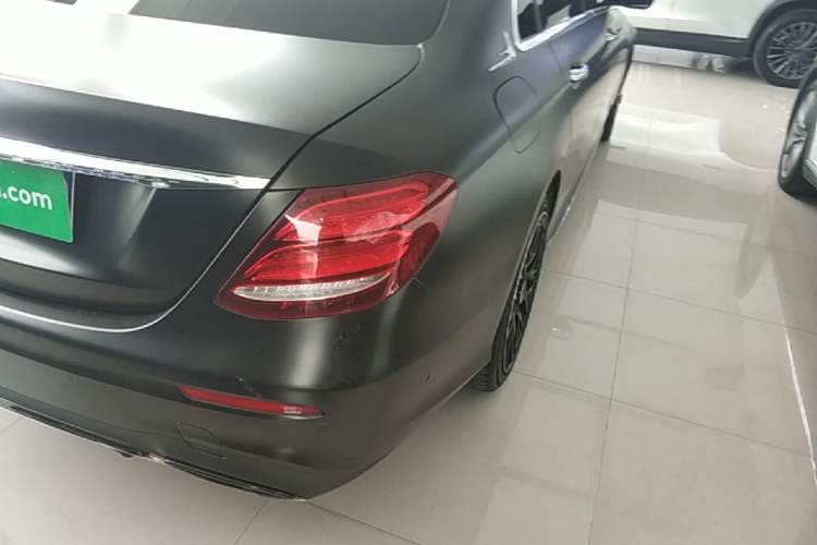 Used Mercedes-Benz E-Class 2019 E 300 L Sporty and Stylish Model Right Rear Taillight