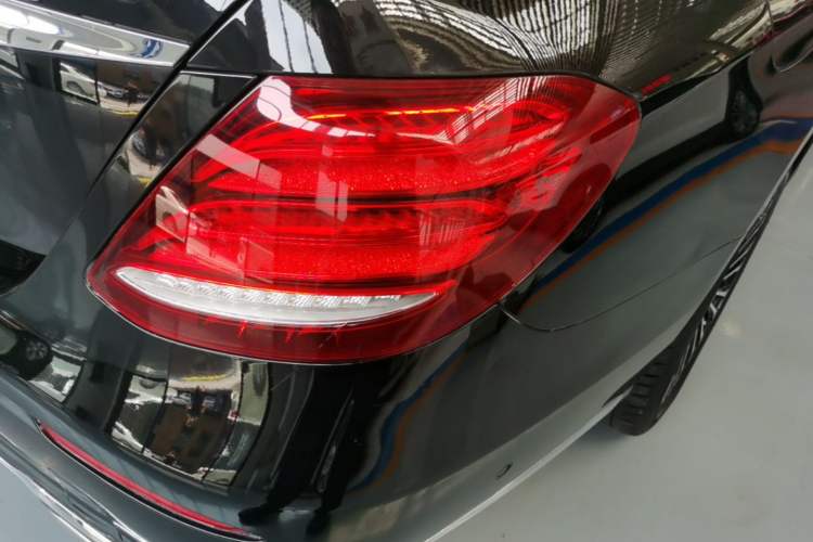 Used Mercedes-Benz E-Class 2019 E 300 L Stylish Model Right Rear Taillight