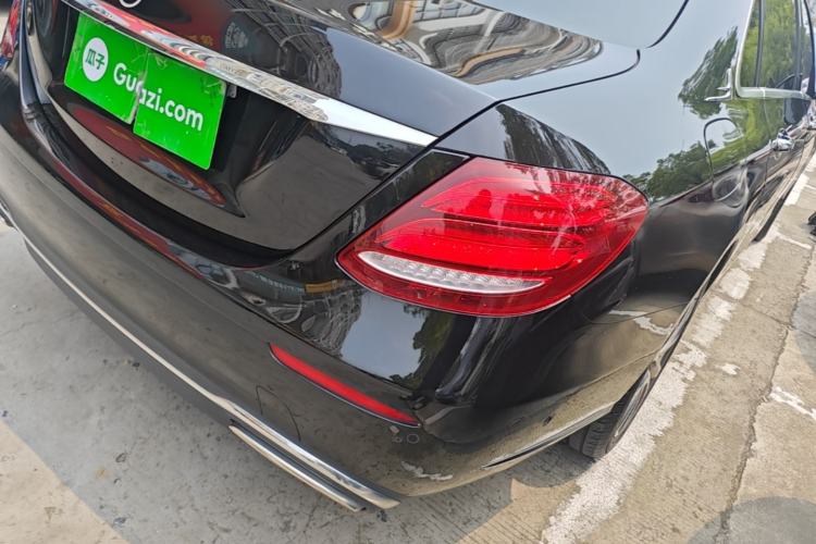 Used Mercedes-Benz E-Class 2019 E 200 L Right Rear Taillight