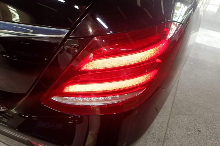 Used Mercedes-Benz E-Class 2019 Restyled E 300 L Sporty and Stylish Edition Right Rear Taillight