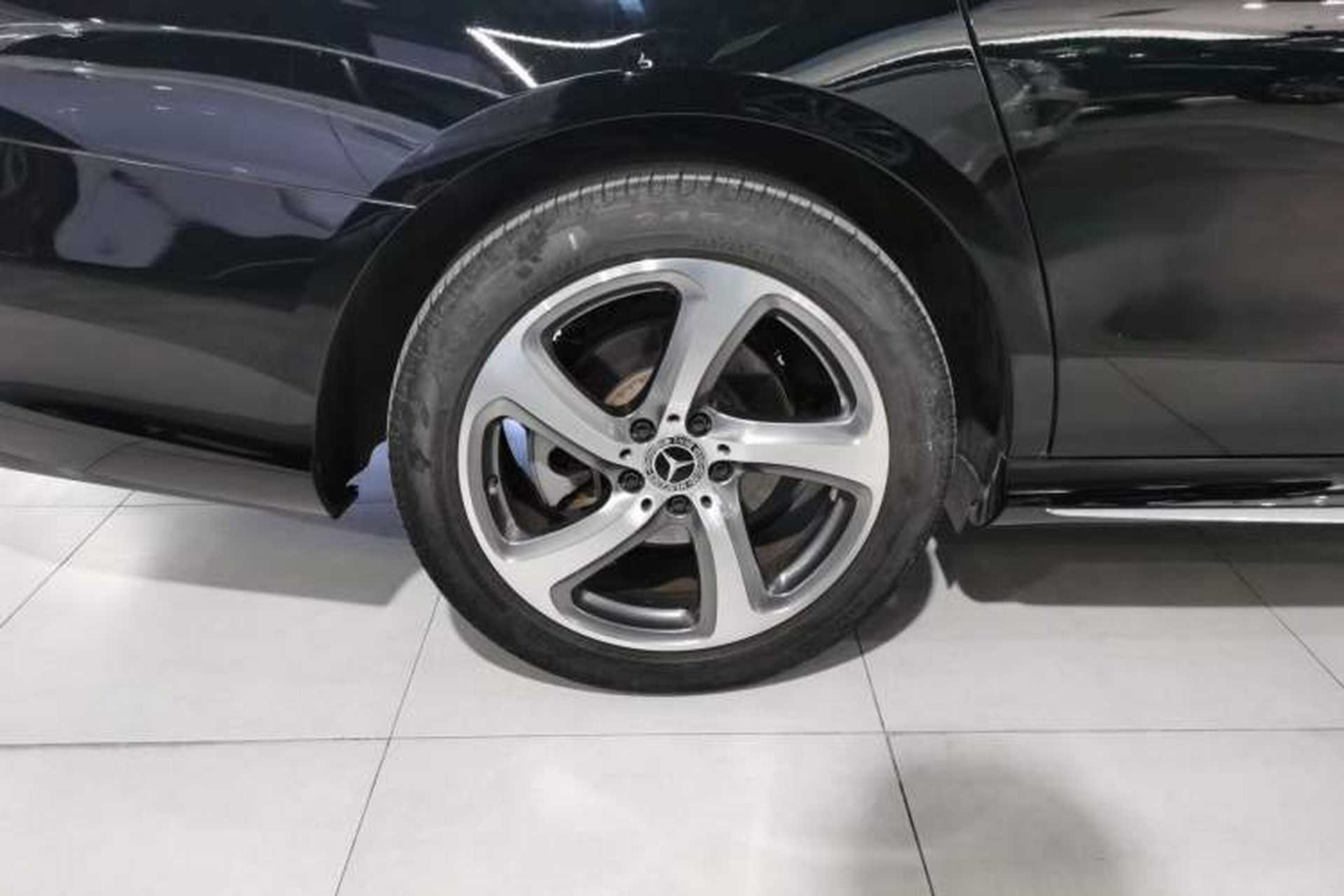 Used Mercedes-Benz E-Class 2019 E 300 L Sport Luxury Edition Right Rear Wheel Hub