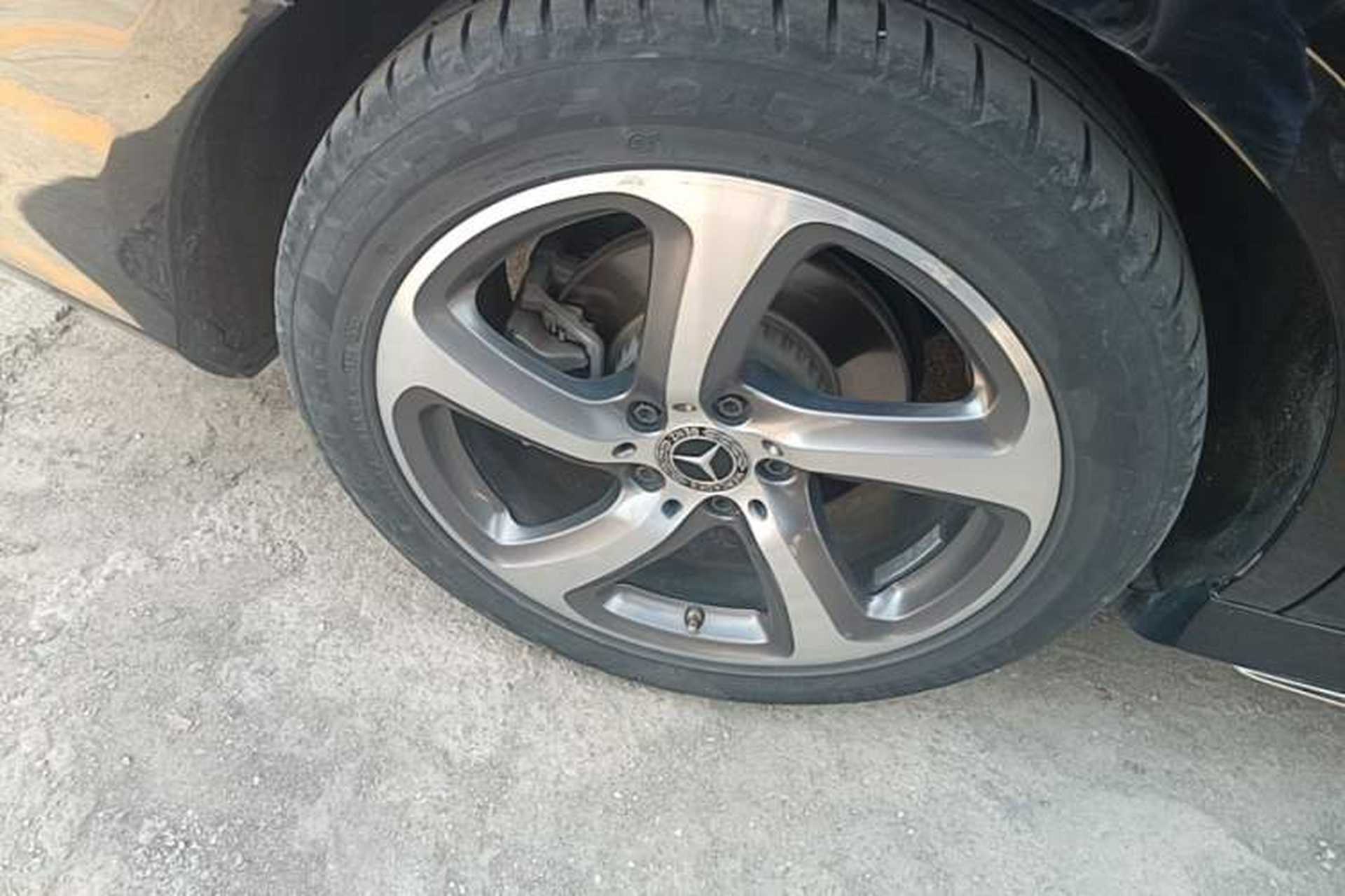 Used Mercedes-Benz E-Class 2019 E 260 L Sport 4MATIC Right Rear Wheel Hub
