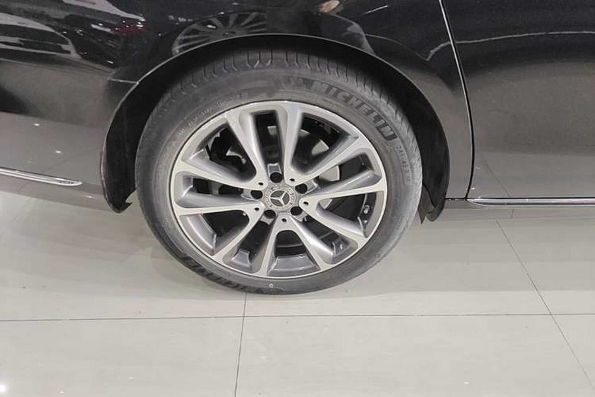 Used Mercedes-Benz E-Class 2019 E 260 L Right Rear Wheel Hub