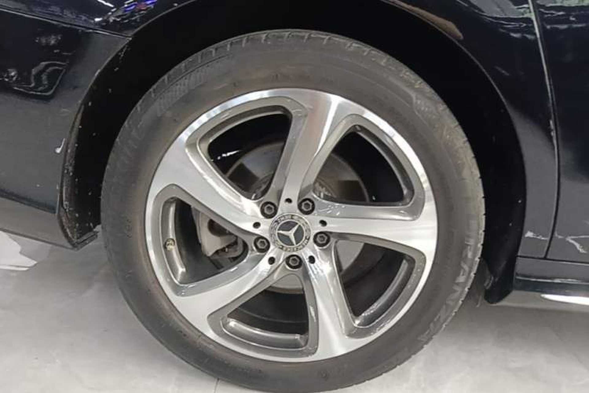 Used Mercedes-Benz E-Class 2019 Restyled E 300 L Sport Luxury Edition Right Rear Wheel Hub