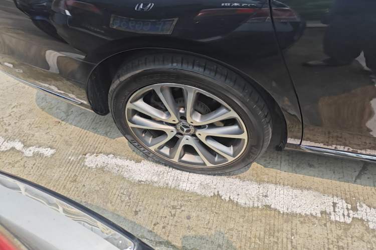 Used Mercedes-Benz E-Class 2019 E 200 L Right Rear Wheel Hub