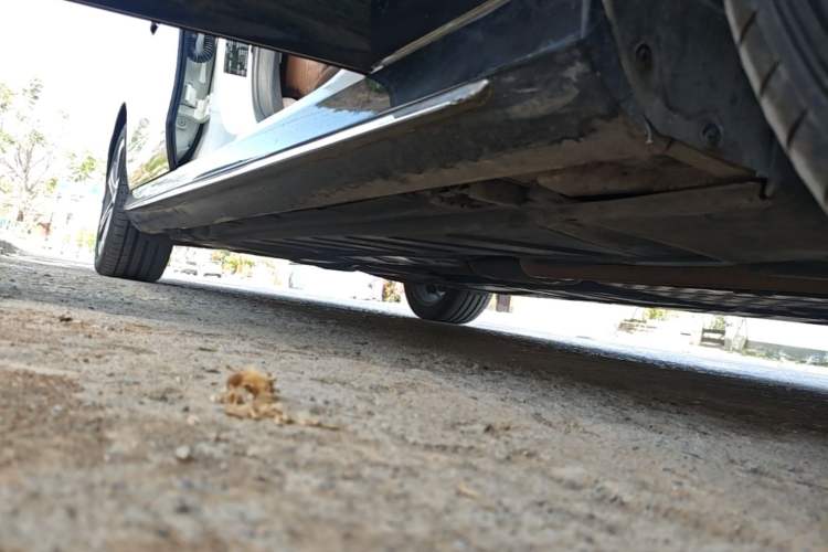 Used Mercedes-Benz E-Class 2019 E 260 L Sport Edition Right Side Sill