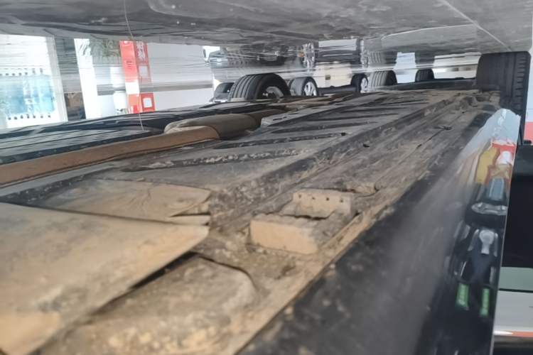 Used Mercedes-Benz E-Class 2019 E 260 L Right Side Sill