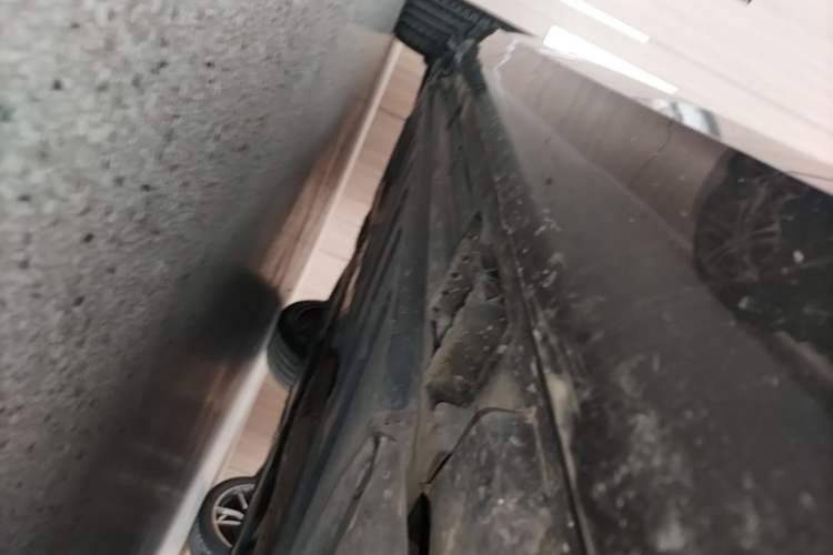 Used Mercedes-Benz E-Class 2019 E 260 L 4MATIC Right Side Sill