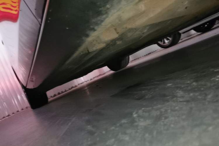 Used Mercedes-Benz E-Class 2019 E 260 L Right Side Sill