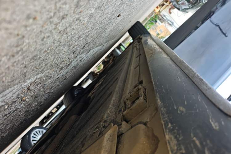 Used Mercedes-Benz E-Class 2019 E 260 L Sport Edition Right Side Sill