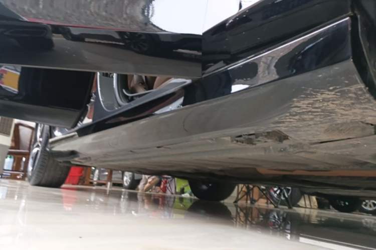 Used Mercedes-Benz E-Class 2019 E 260 Sport Edition Right Side Sill