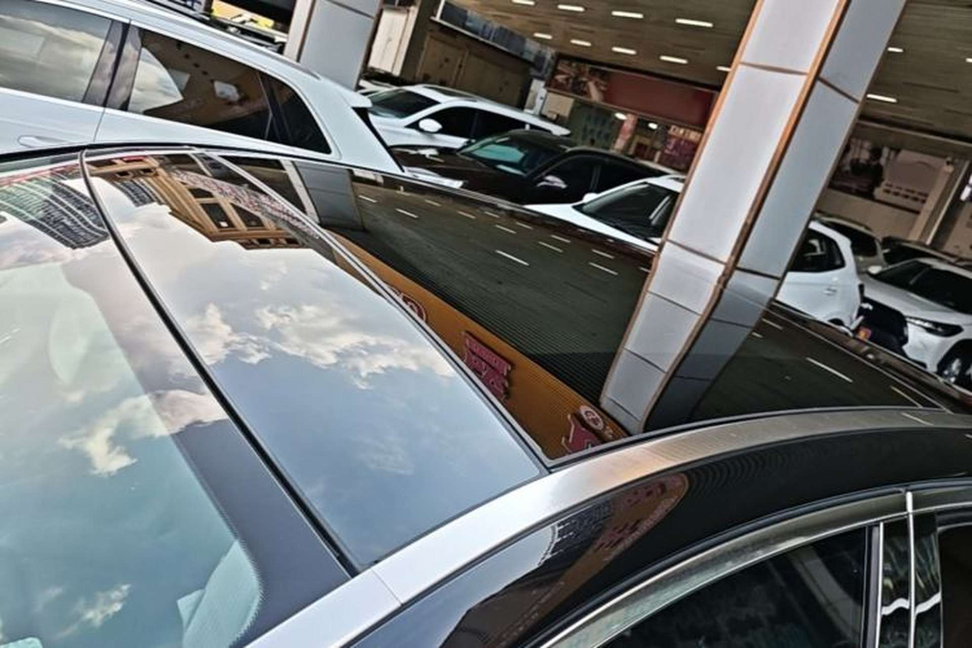 Used Mercedes-Benz E-Class 2019 E 200 L Roof