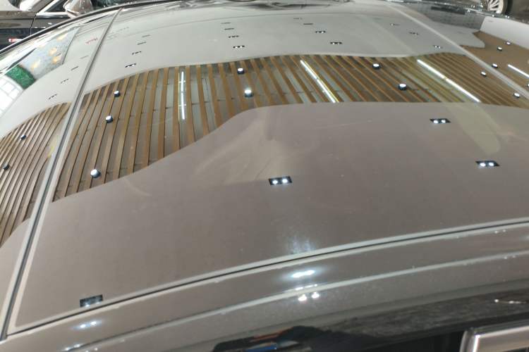 Used Mercedes-Benz E-Class 2019 E 300 L Luxury Model Roof