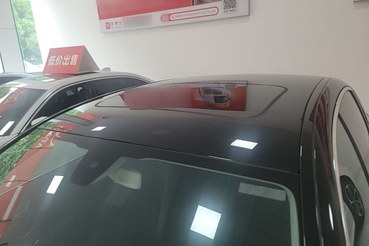 Used Mercedes-Benz E-Class 2019 E 260 L 4MATIC Roof