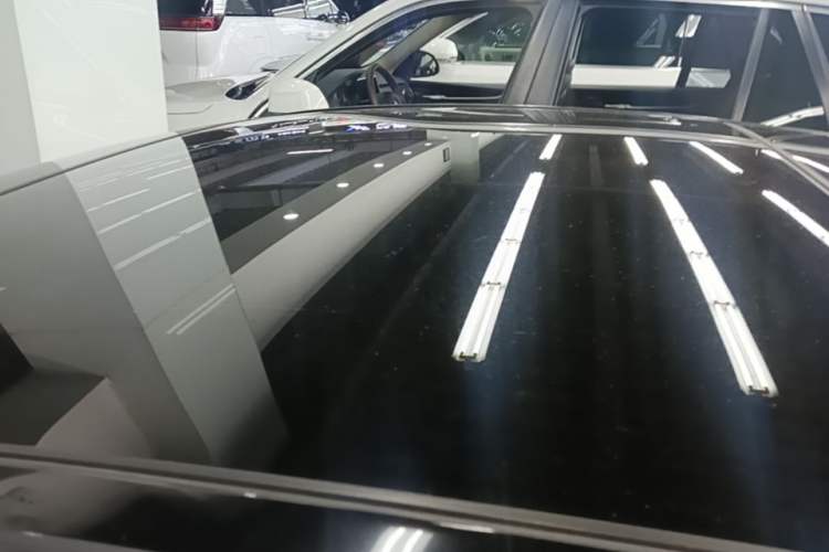 Used Mercedes-Benz E-Class 2019 Facelifted E 300 L Stylish Version Roof
