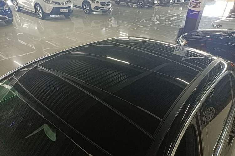 Used Mercedes-Benz E-Class 2019 Restyled E 300 L Luxury Edition Roof